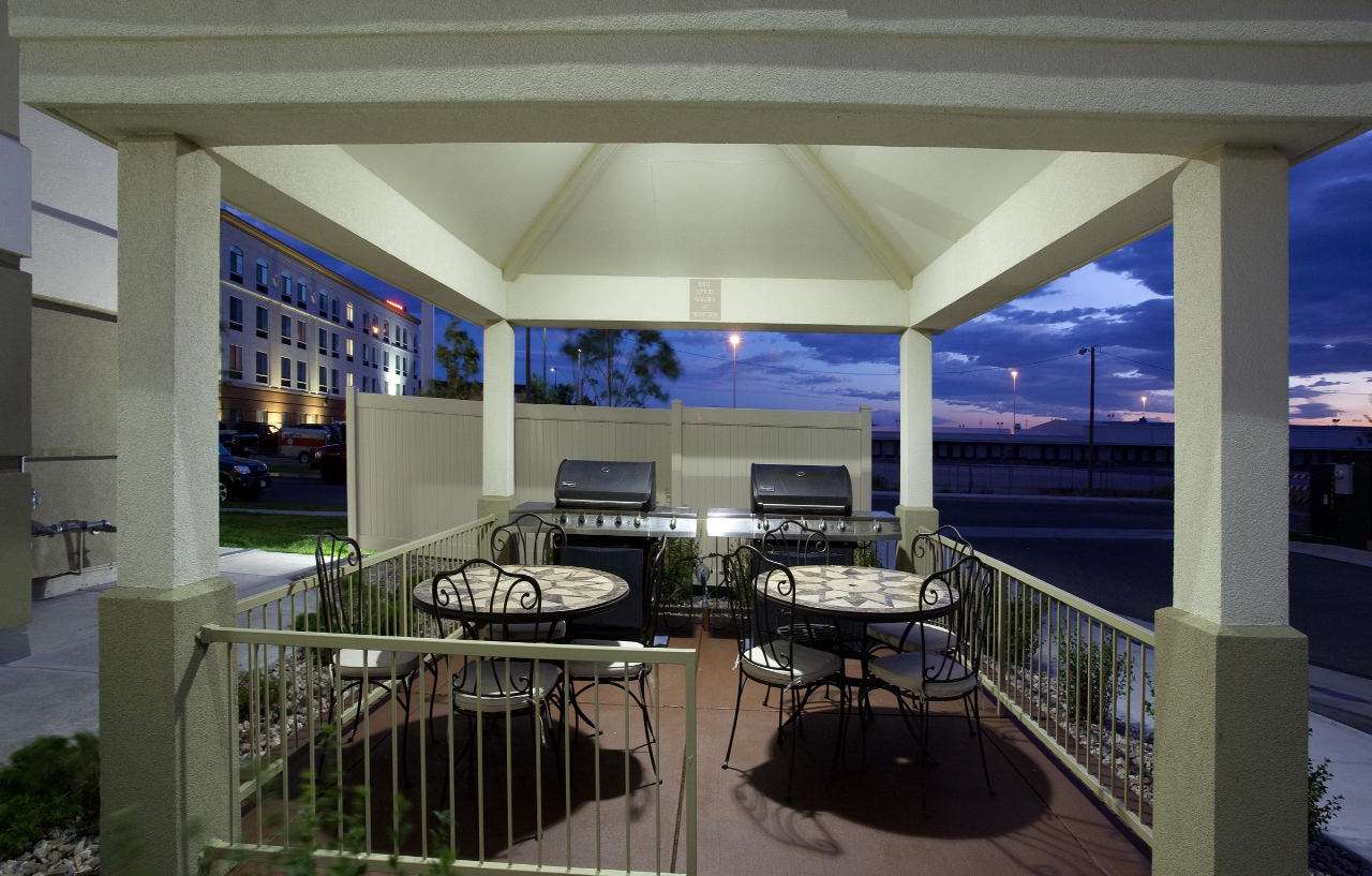 Candlewood Suites Cheyenne By Ihg Exterior photo
